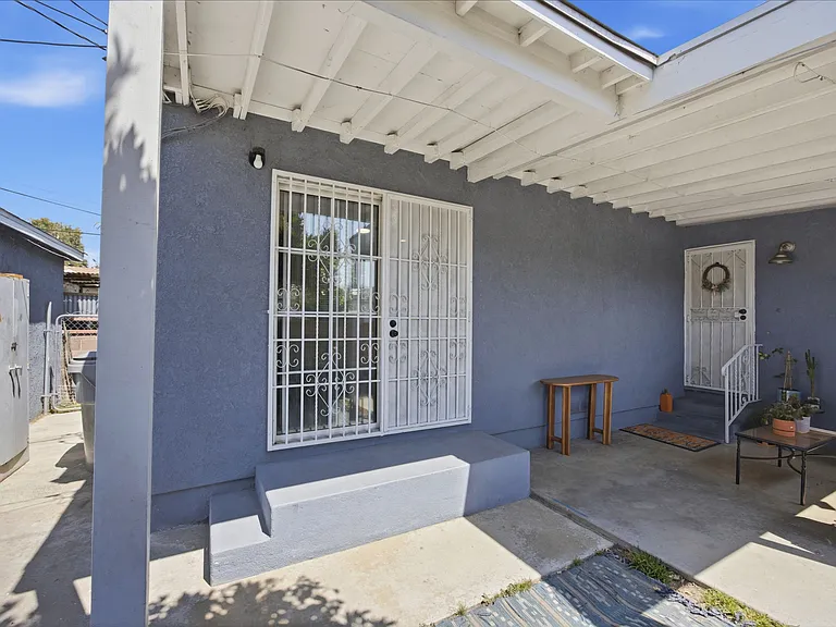 4701 Abbott Rd #B — Photo 3