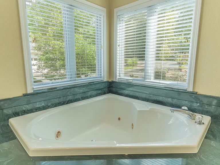 10 Lindura Ln — Photo 31