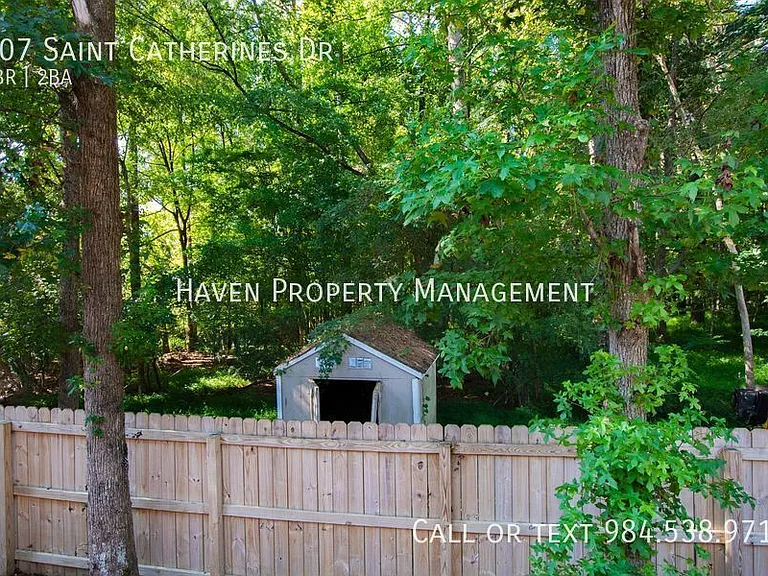 707 Saint Catherines Dr — Photo 33
