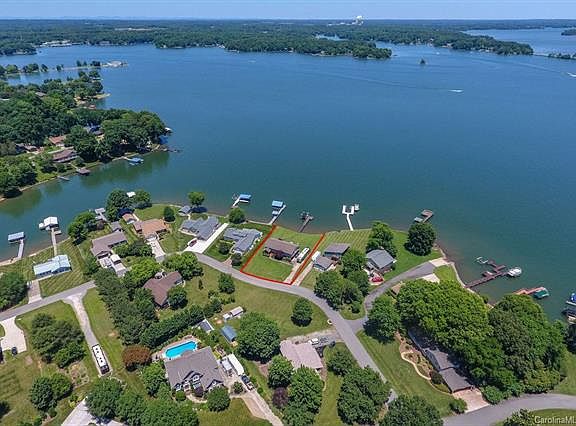 4th image of 8172 Mountain Shore Dr
