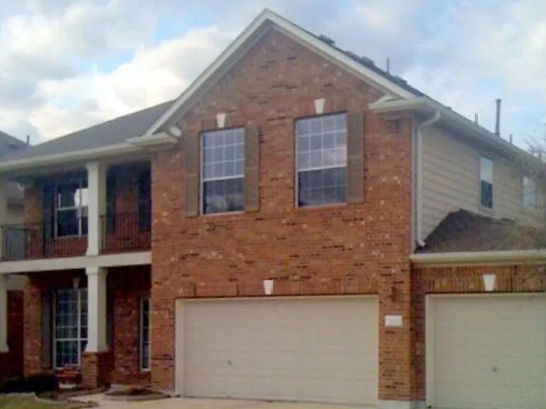 1553 Homewood Cir — Photo 2
