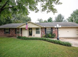 8318 E 117th Pl, Bixby, OK 74008