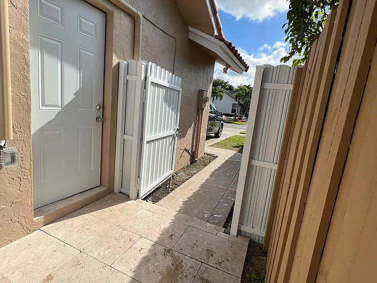 SW 56th Ter — Photo 1