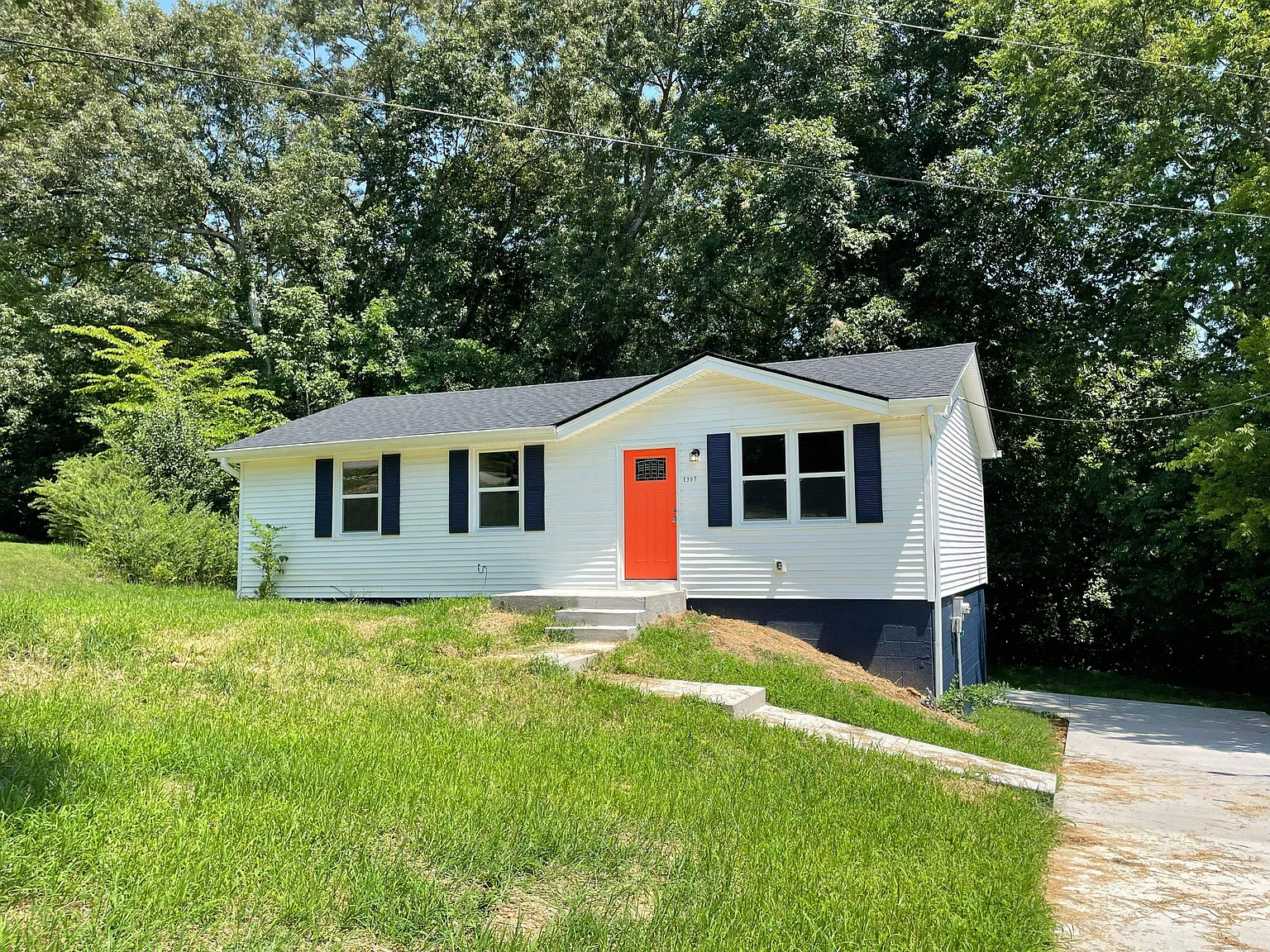 3 bed, 1900 sqft, $1,750 — Photo 2