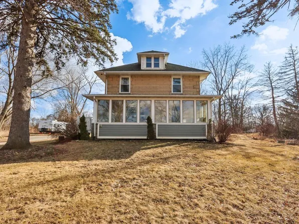 W4691 Palmer ROAD, Lake Geneva, WI 53147