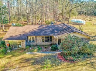 189 White Pine Ave, Walterboro, SC 29488