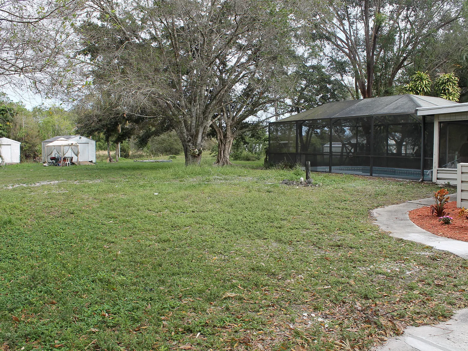 3 bed, 2.5 bath, 2479 sqft, $3,500 — Photo 3