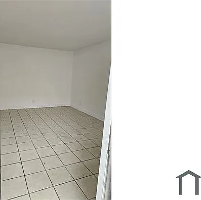 850 SW 9th Ct — Photo 2