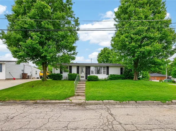 70 Suncrest Dr, Lebanon, OH 45036