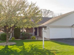 2550 Havenwood Dr UNIT E, Oshkosh, WI 54904