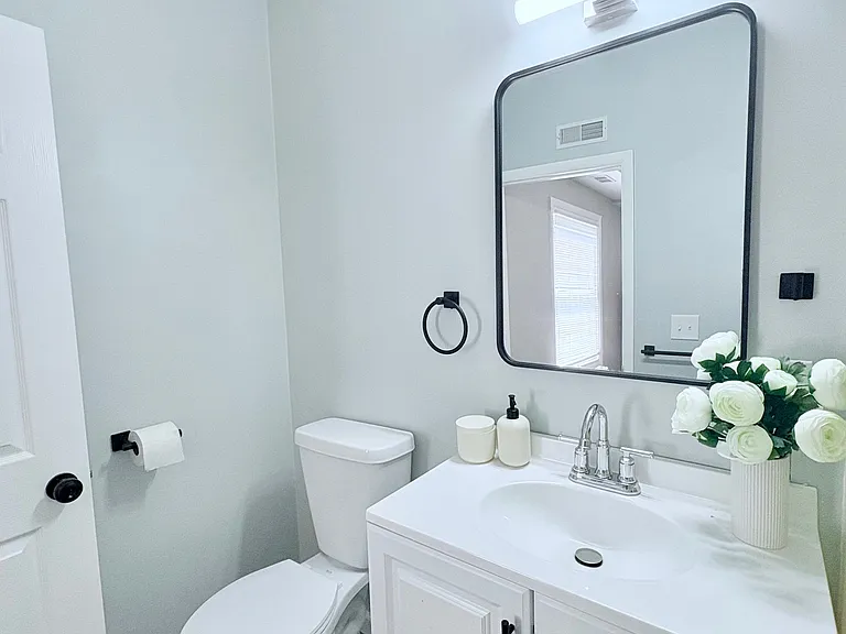 66 Phillips St — Photo 13