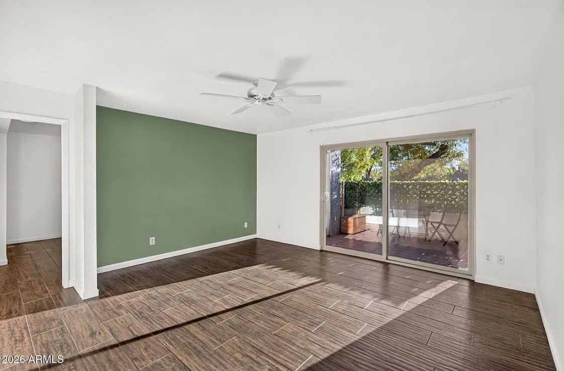 2 bed, 1000 sqft, $1,650 — Photo 1