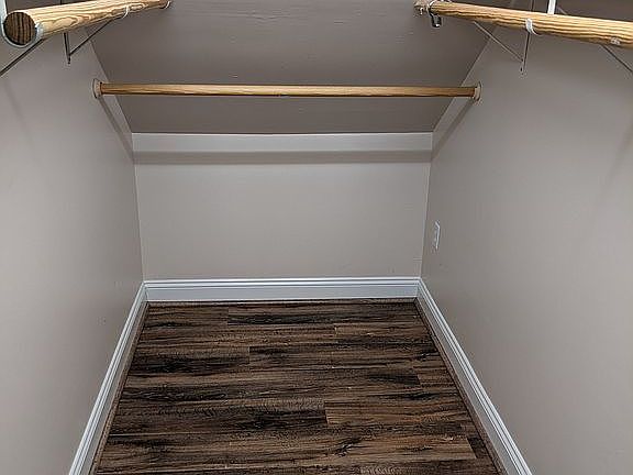 2nd image of 507 Pembroke St