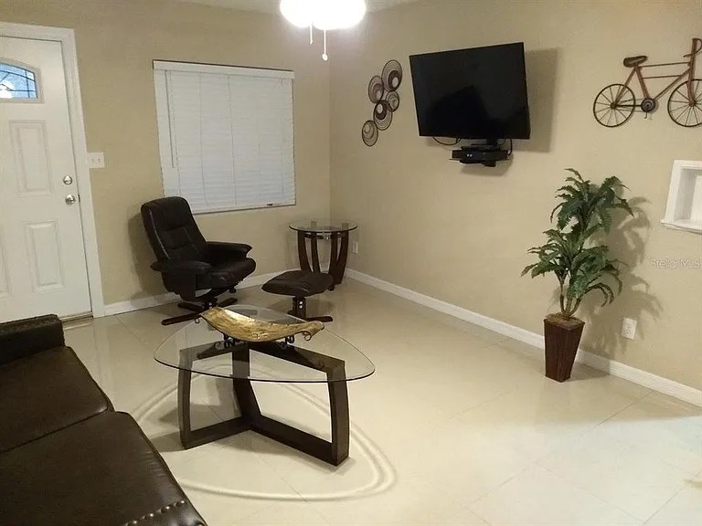 2512 Musselwhite Ave #1 — Photo 10