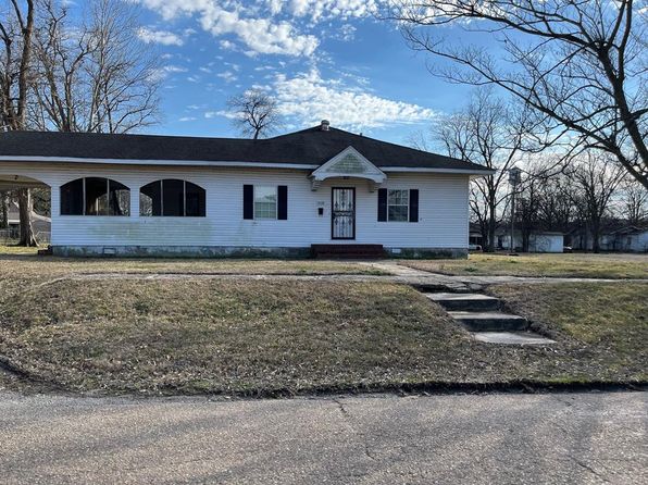 928 4th St, Earle, AR 72331