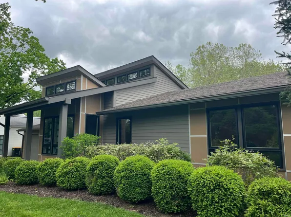 5771 E Kings Rd, Bloomington, IN 47408