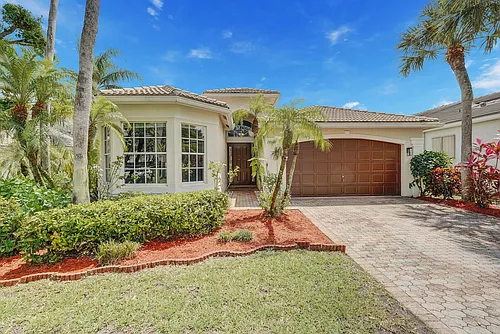 19084 Skyridge Cir Photo 1