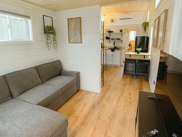 1 bed, 1.0 bath, 350 sqft, $1,300 — Photo 10