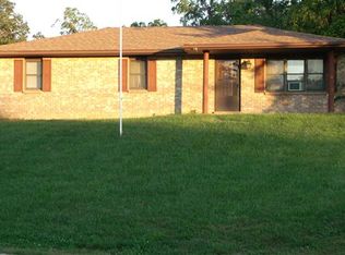 695 S Summit Dr, Holts Summit, MO 65043
