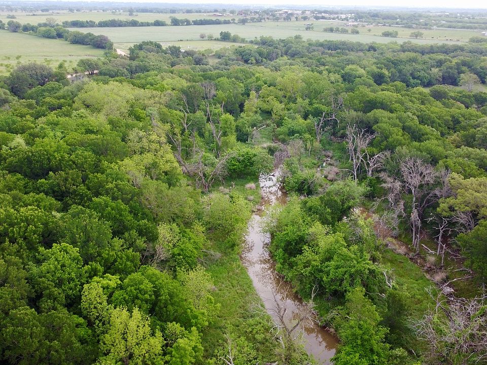 1st image of 417 County Road 415