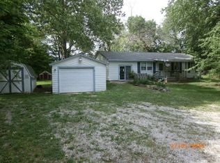 16579 E 2820 North Rd, Alvin, IL 61811