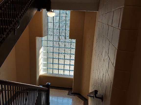 4th image of 200 Claremont Ave