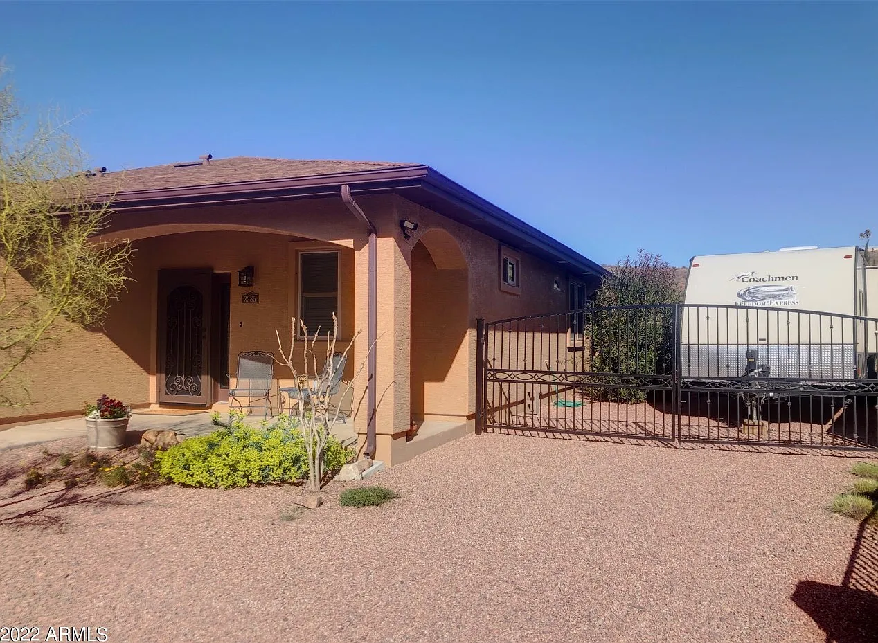 3 bed, 1712 sqft, $3,500 — Photo 3