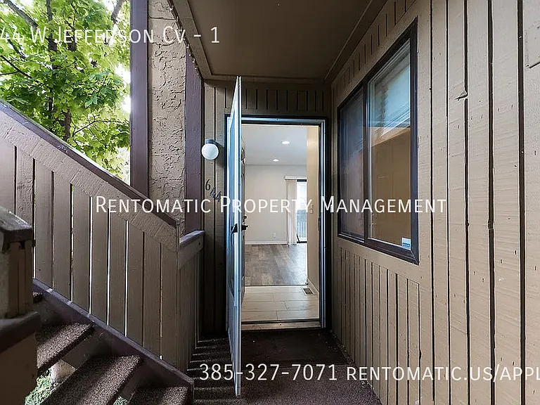 644 W Jefferson Cv #1 — Photo 2