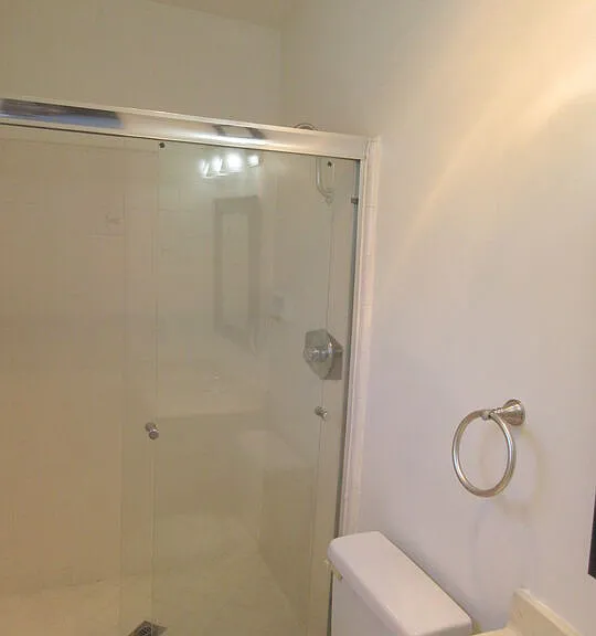 1400 N Fairfax Ave — Photo 18