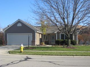6600 Sandyhill Dr, Dayton, OH 45459