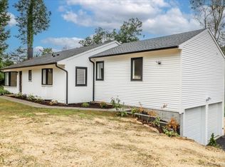 12 Deer Run Rd, Brookfield, CT 06804