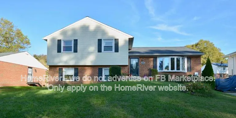 308 Pemberton St — Photo 3