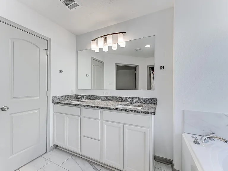 204 Shoreview Dr — Photo 31