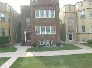 5740 N Maplewood Ave, Chicago, IL 60659