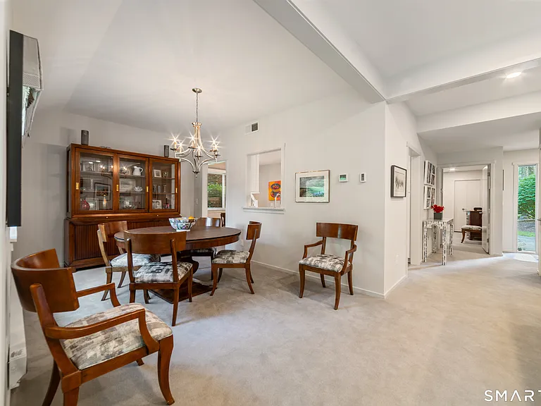 595 Heritage Vlg #B — Photo 6