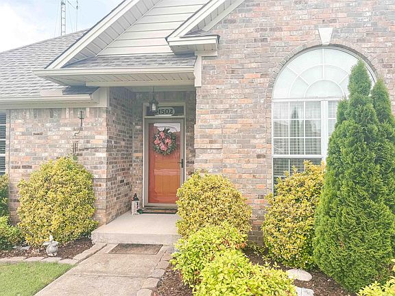 3rd image of 1502 Lauren Dr