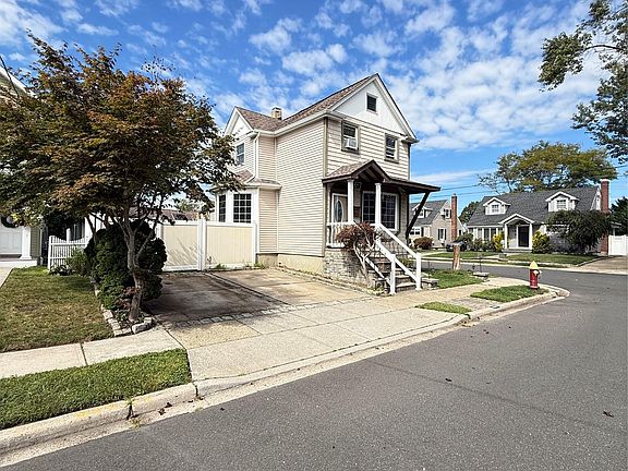 2nd image of 1720 Montague Avenue