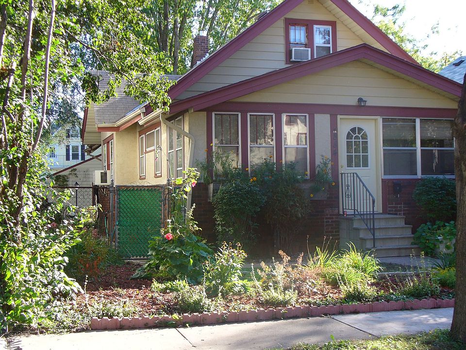 Gleaming Woodwork & Charm