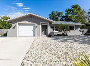 1142 Kenisco Rd, Venice, FL 34293