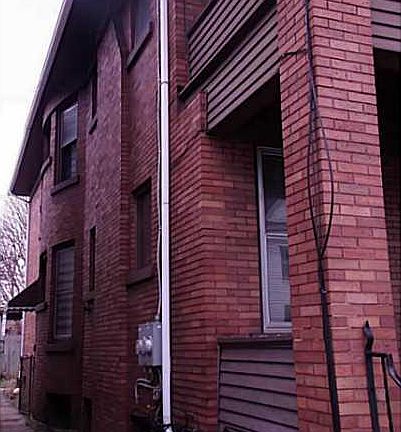 3rd image of 922-24 Wallace St