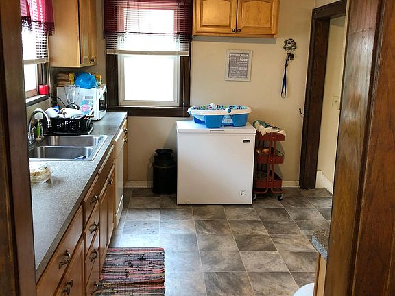 4th image of 1031 W 22nd St