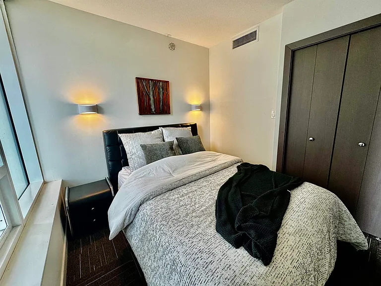 38 Smithe St #755 — Photo 7