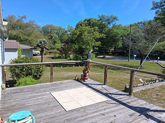 5th image of 115 Marion Dr