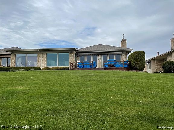 2nd image of 450 River Shores Dr