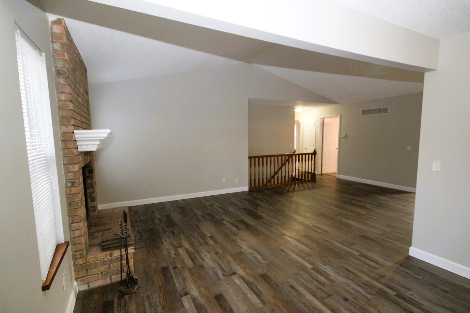 1008 Hunter Ln photo 1