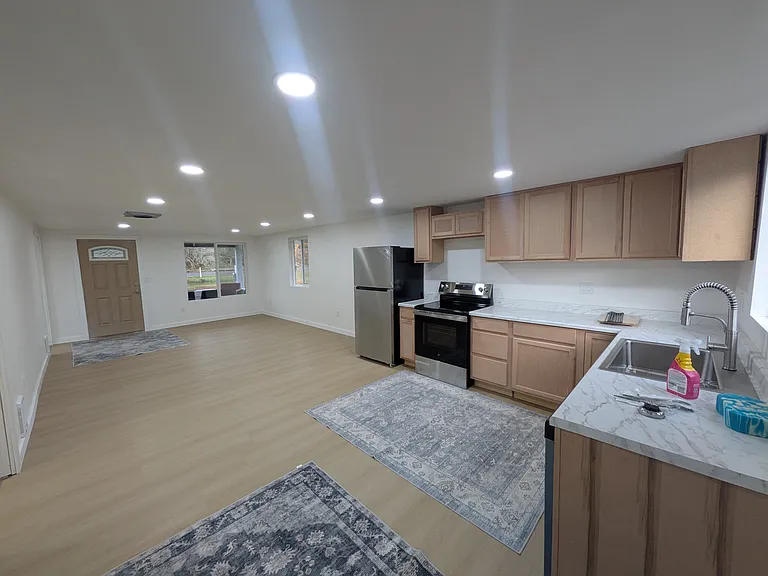 799 Bunker Creek Rd — Photo 2