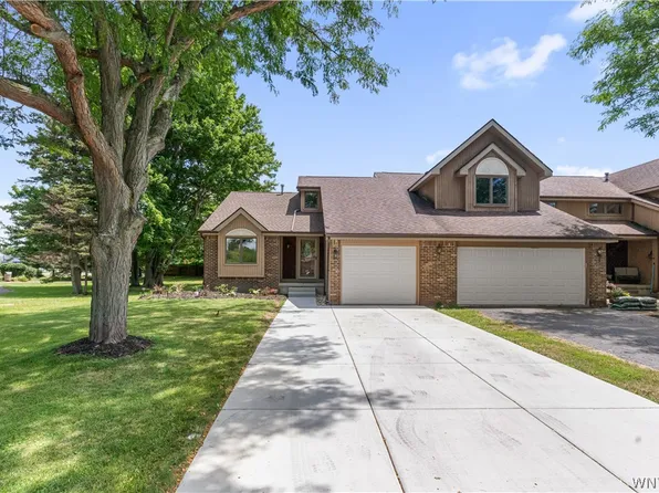 425 Robin Rd, Buffalo, NY 14228