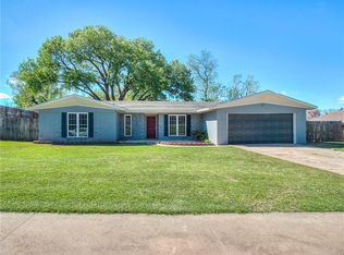 313 N Lakeside Ter, Mustang, OK 73064