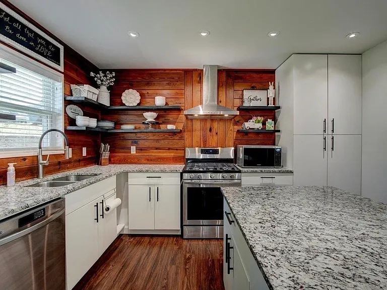565 Lakeland Dr — Photo 20
