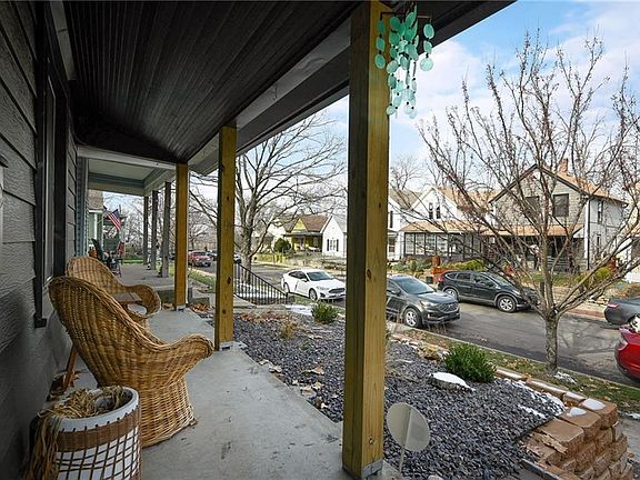 4th image of 1211 W 20th Ter